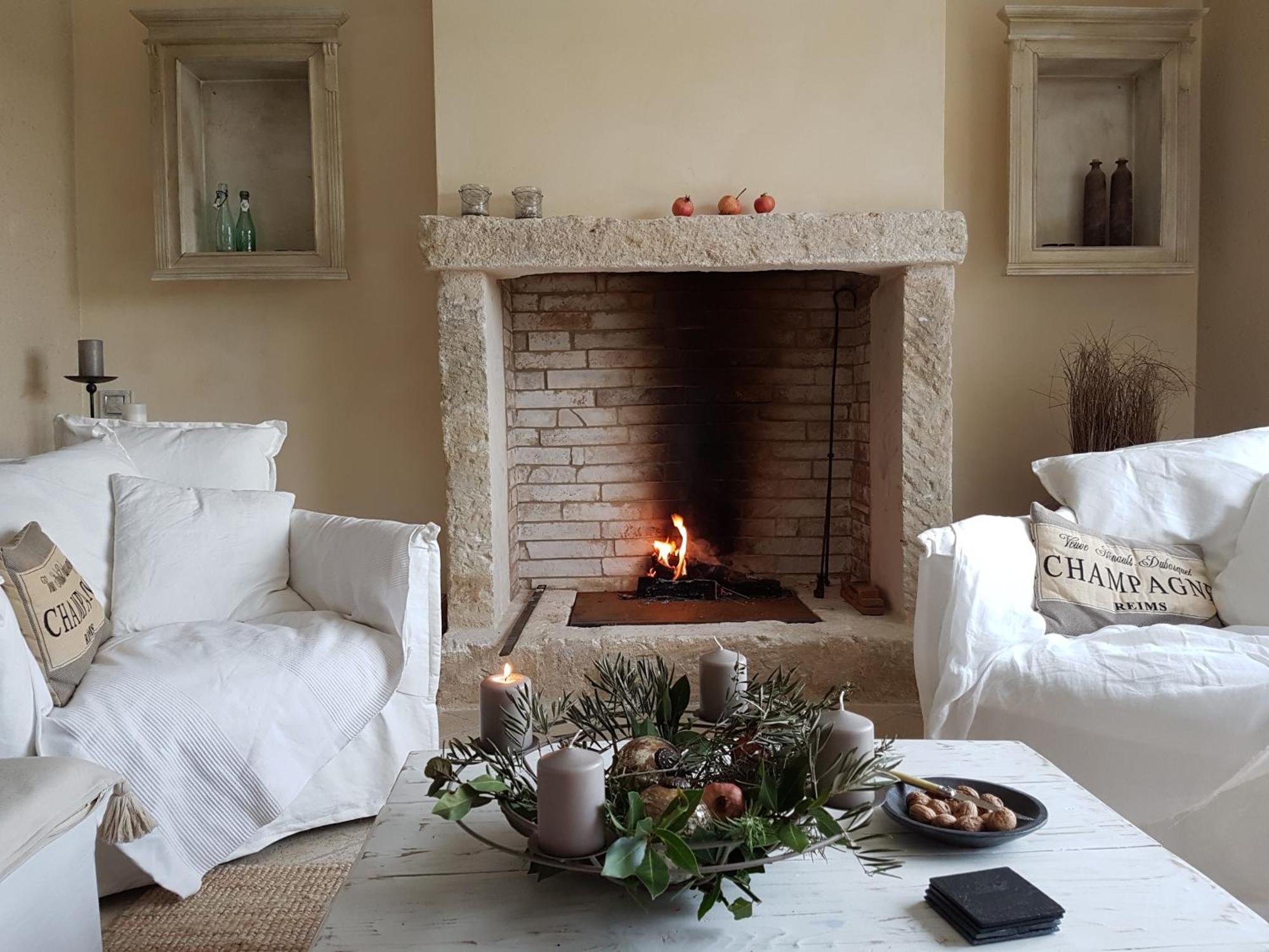 カスティヨン・デュ・ガール Fontaine De Cerier Bed & Breakfast エクステリア 写真