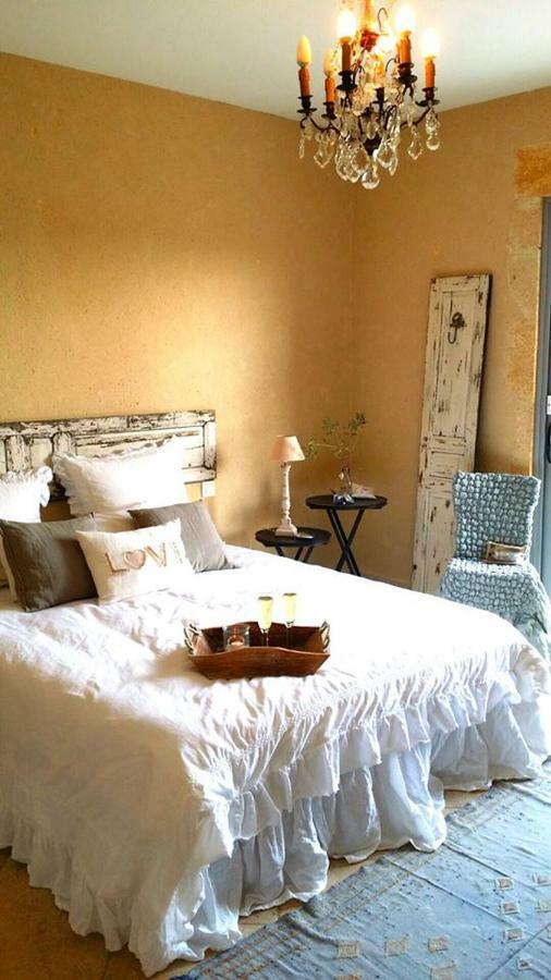 カスティヨン・デュ・ガール Fontaine De Cerier Bed & Breakfast エクステリア 写真