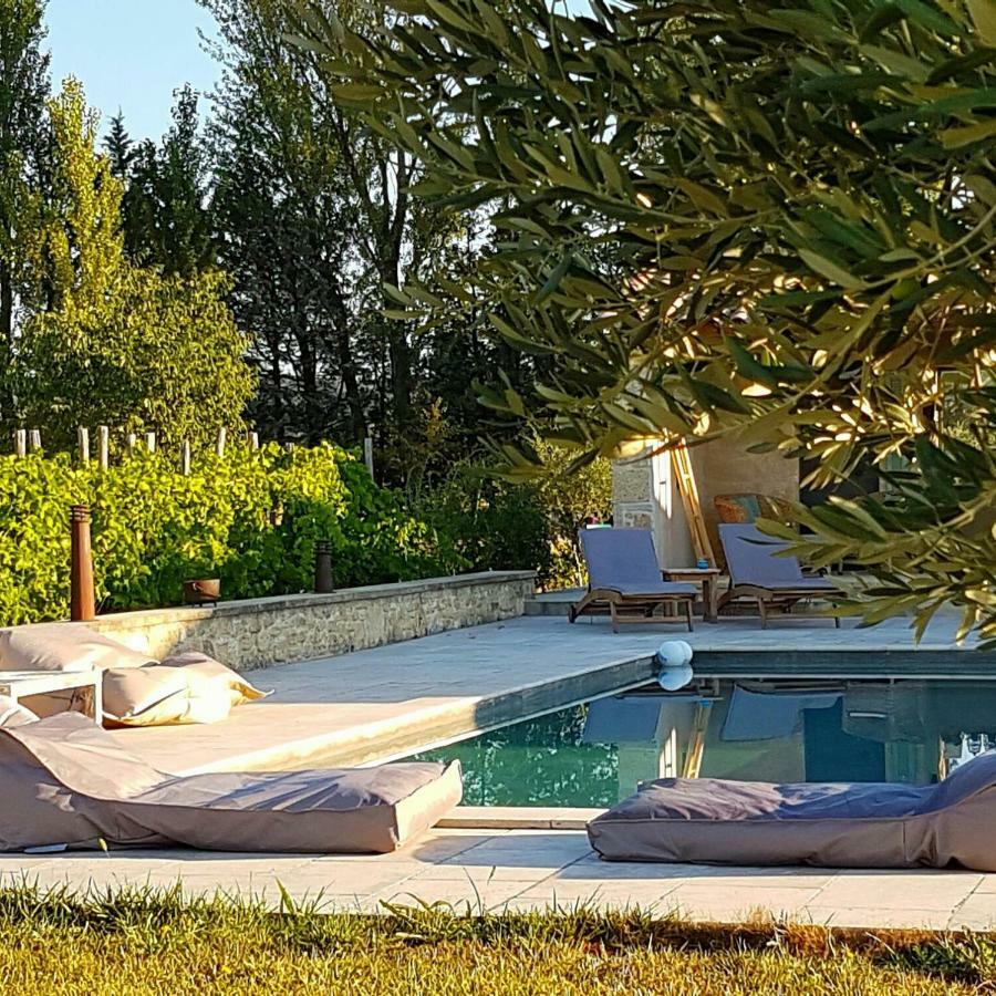 カスティヨン・デュ・ガール Fontaine De Cerier Bed & Breakfast エクステリア 写真